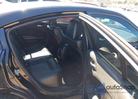 2015 Dodge Charger Sxt z USA, uszkodzony, nr VIN 2C3CDXJG7FH926166